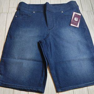 WOMEN'S SIZE 8 GLORIA VANDERBILT AVERY PULL ON BERMUDA JEAN SHORT BONDI NWT